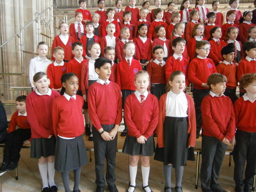 Image of Year 3 and 4 enjoy a wonderful concert at St George's Chapel